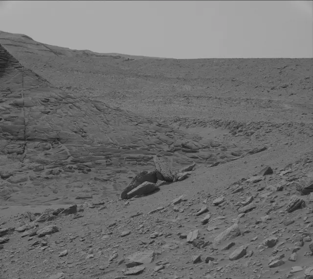 Sol 3646: Mast Camera (Mastcam)