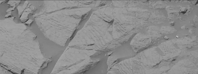 Sol 3646: Mast Camera (Mastcam)