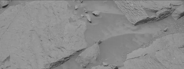 Sol 3646: Mast Camera (Mastcam)