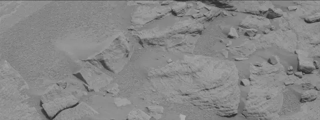 Sol 3646: Mast Camera (Mastcam)