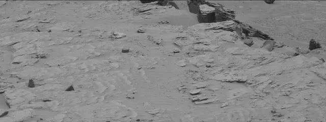 Sol 3646: Mast Camera (Mastcam)