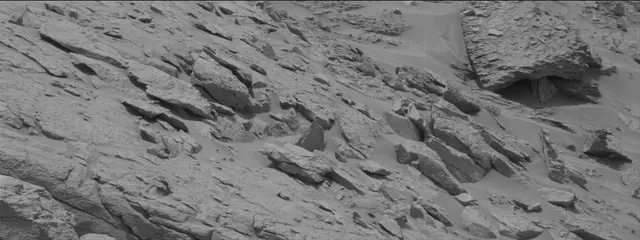 Sol 3646: Mast Camera (Mastcam)