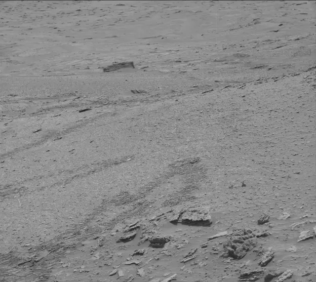 Sol 3646: Mast Camera (Mastcam)