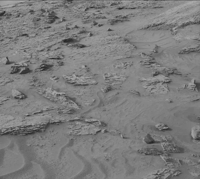 Sol 3646: Mast Camera (Mastcam)