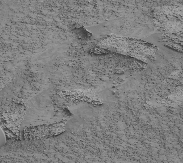 Sol 3646: Mast Camera (Mastcam)
