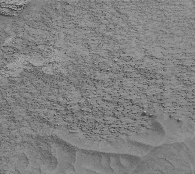 Sol 3646: Mast Camera (Mastcam)