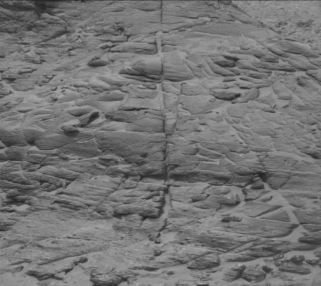 Sol 3646: Mast Camera (Mastcam)