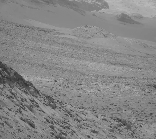 Sol 3646: Mast Camera (Mastcam)