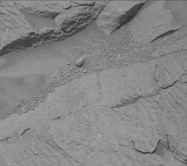 Sol 3646: Mast Camera (Mastcam)