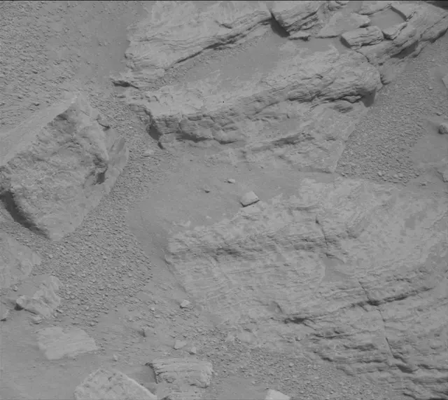 Sol 3646: Mast Camera (Mastcam)