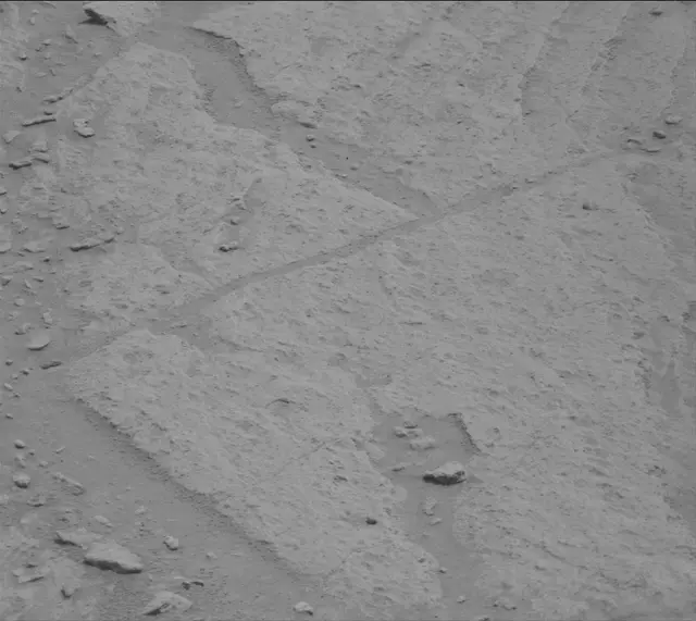 Sol 3646: Mast Camera (Mastcam)