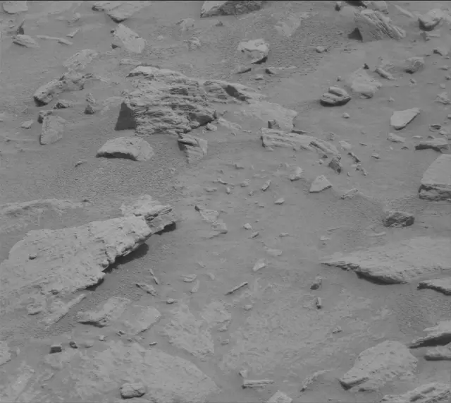 Sol 3646: Mast Camera (Mastcam)
