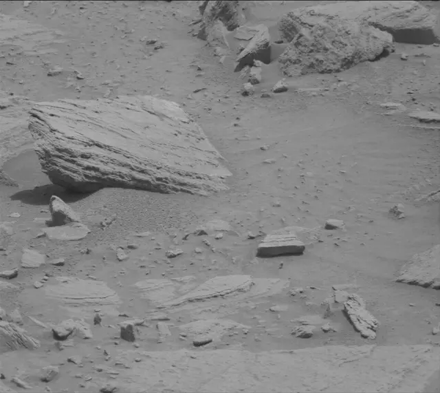 Sol 3646: Mast Camera (Mastcam)