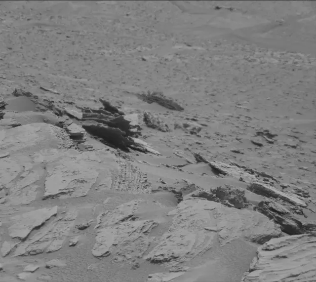 Sol 3646: Mast Camera (Mastcam)