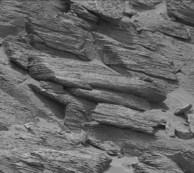 Sol 3646: Mast Camera (Mastcam)