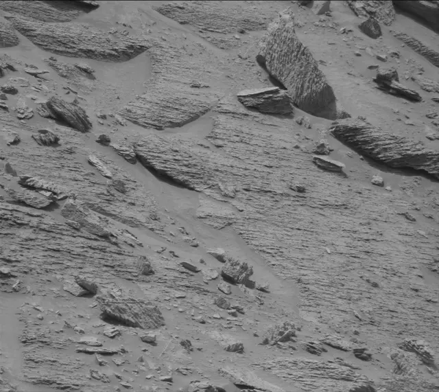 Sol 3646: Mast Camera (Mastcam)
