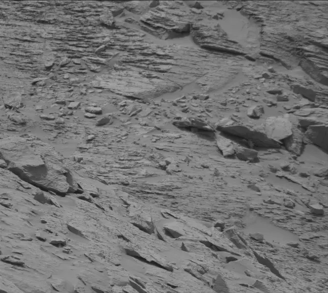 Sol 3646: Mast Camera (Mastcam)