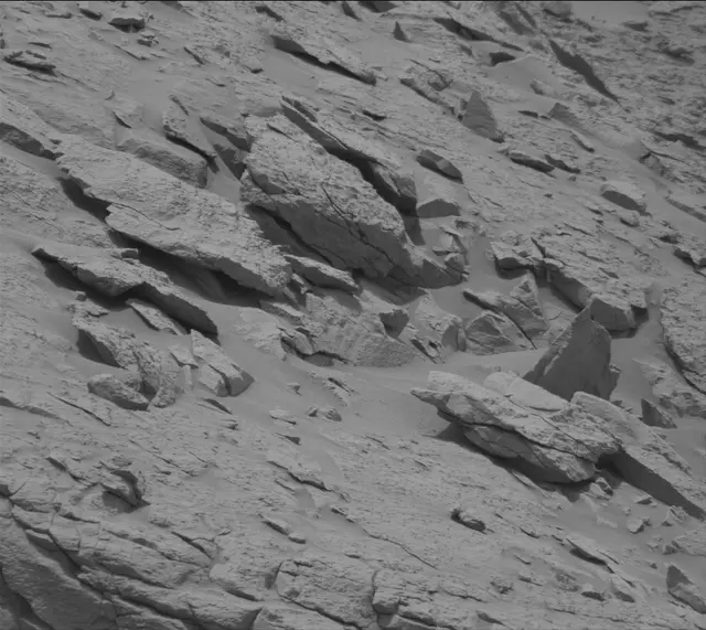 Sol 3646: Mast Camera (Mastcam)