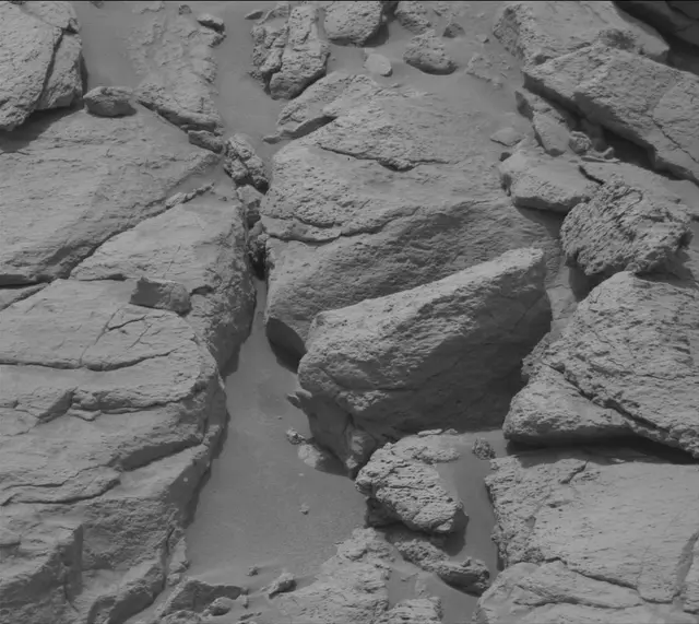 Sol 3646: Mast Camera (Mastcam)