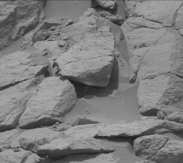 Sol 3646: Mast Camera (Mastcam)