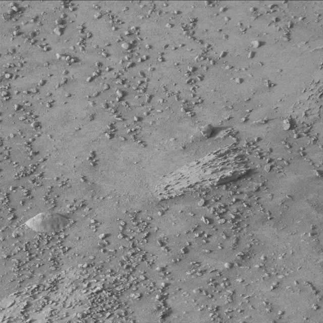Sol 3646: Mast Camera (Mastcam)
