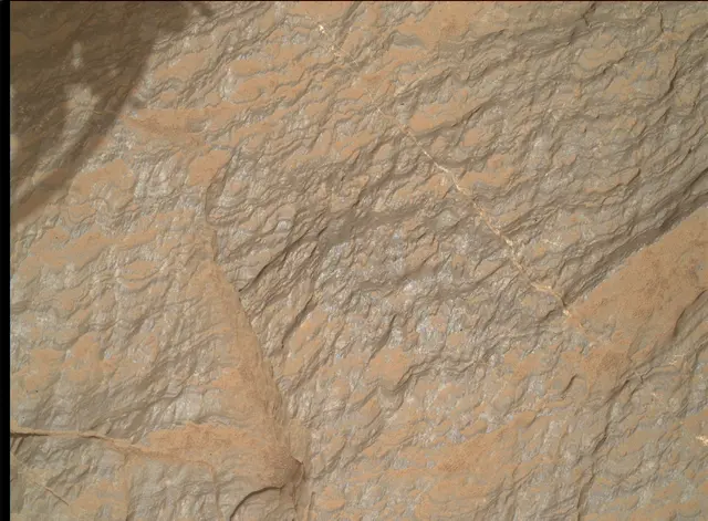 Sol 3646: Mars Hand Lens Imager (MAHLI)