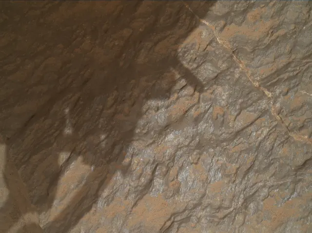 Sol 3646: Mars Hand Lens Imager (MAHLI)