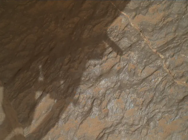 Sol 3646: Mars Hand Lens Imager (MAHLI)
