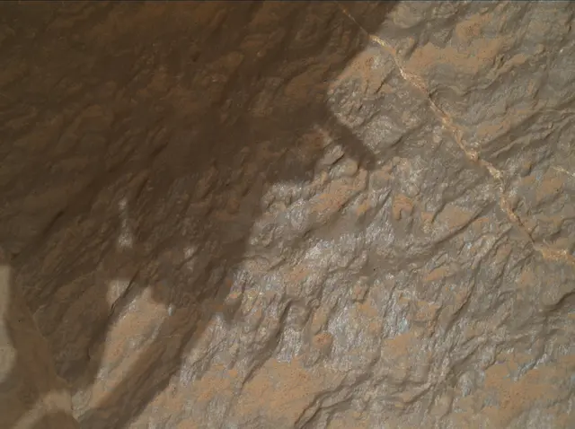 Sol 3646: Mars Hand Lens Imager (MAHLI)