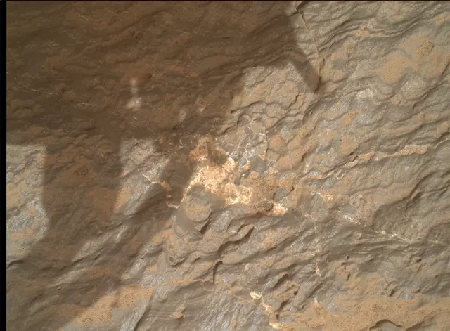 Sol 3646: Mars Hand Lens Imager (MAHLI)