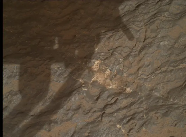Sol 3646: Mars Hand Lens Imager (MAHLI)