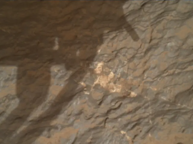Sol 3646: Mars Hand Lens Imager (MAHLI)
