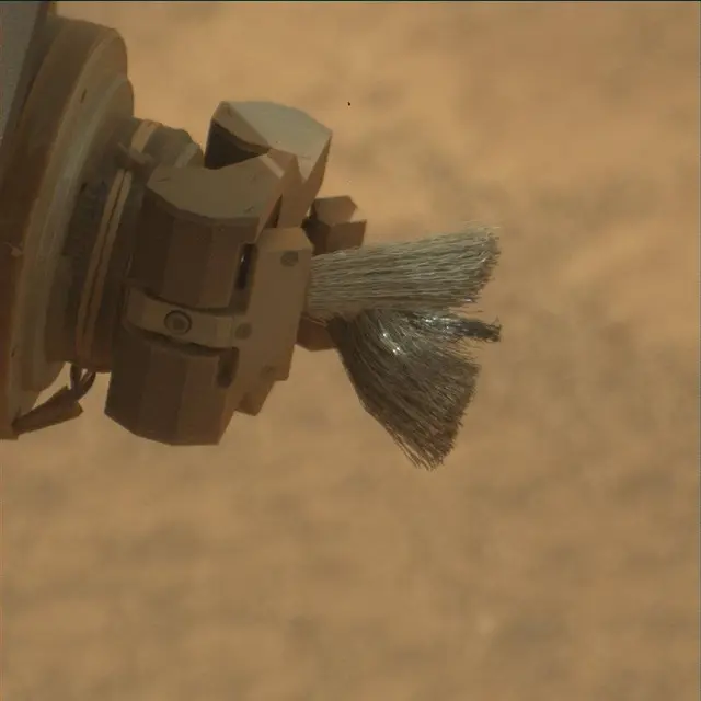 Sol 3648: Mast Camera (Mastcam)
