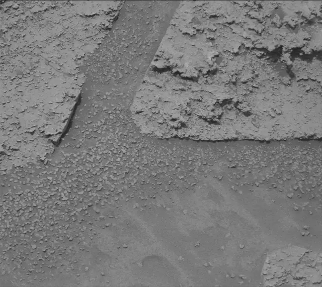 Sol 3648: Mast Camera (Mastcam)