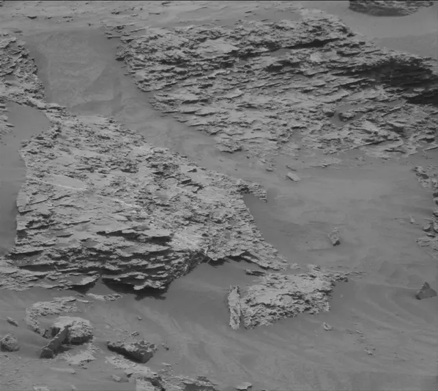 Sol 3648: Mast Camera (Mastcam)