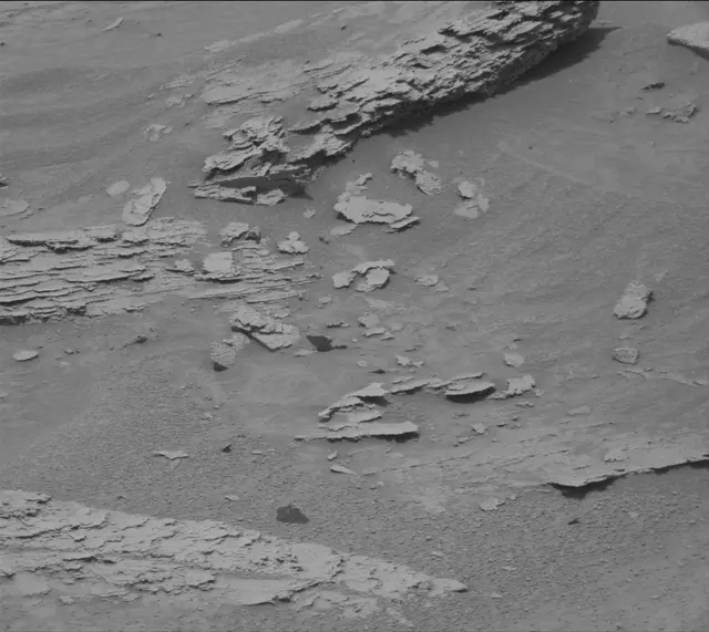 Sol 3648: Mast Camera (Mastcam)