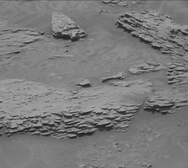 Sol 3648: Mast Camera (Mastcam)