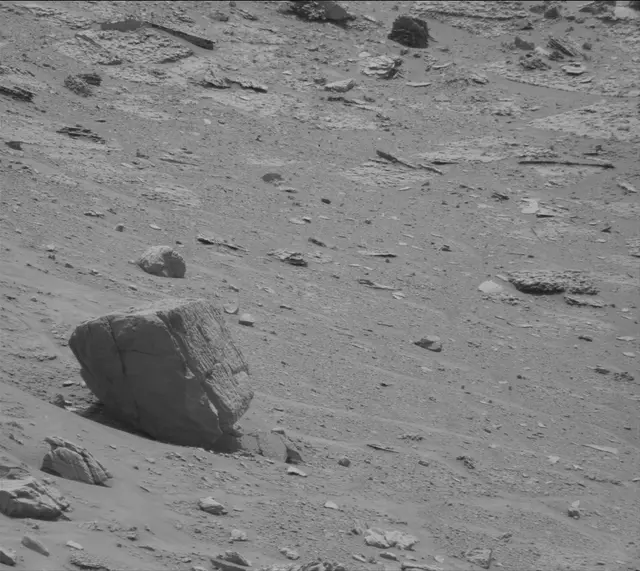 Sol 3648: Mast Camera (Mastcam)