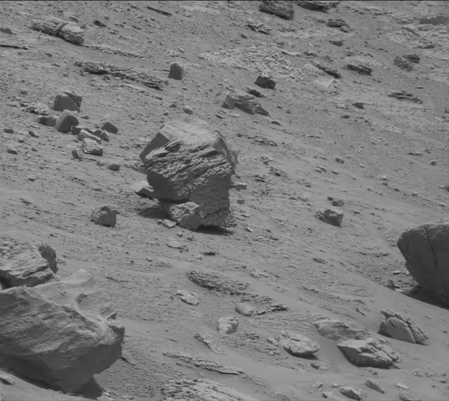 Sol 3648: Mast Camera (Mastcam)