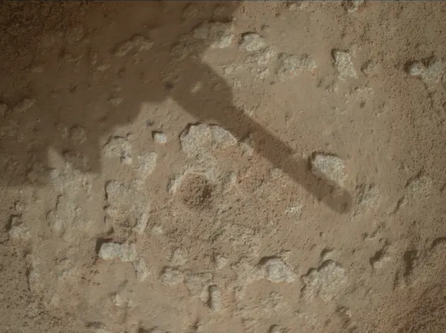 Sol 3648: Mars Hand Lens Imager (MAHLI)