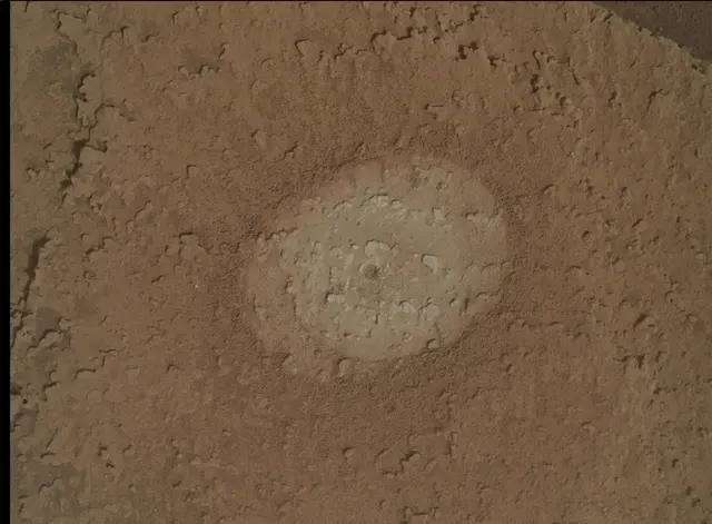 Sol 3648: Mars Hand Lens Imager (MAHLI)
