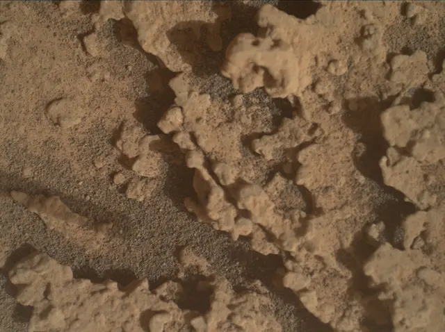 Sol 3648: Mars Hand Lens Imager (MAHLI)