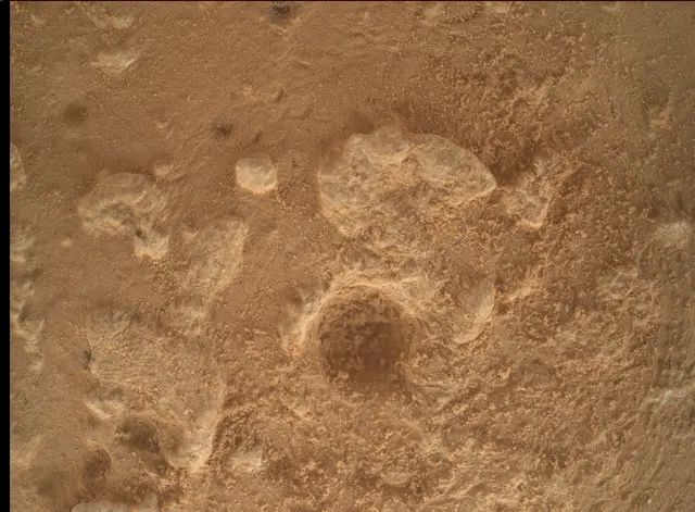 Sol 3648: Mars Hand Lens Imager (MAHLI)