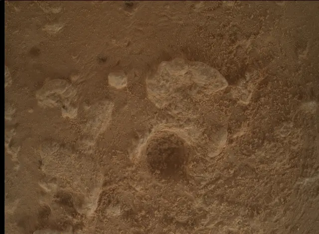 Sol 3648: Mars Hand Lens Imager (MAHLI)