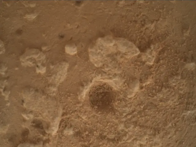 Sol 3648: Mars Hand Lens Imager (MAHLI)