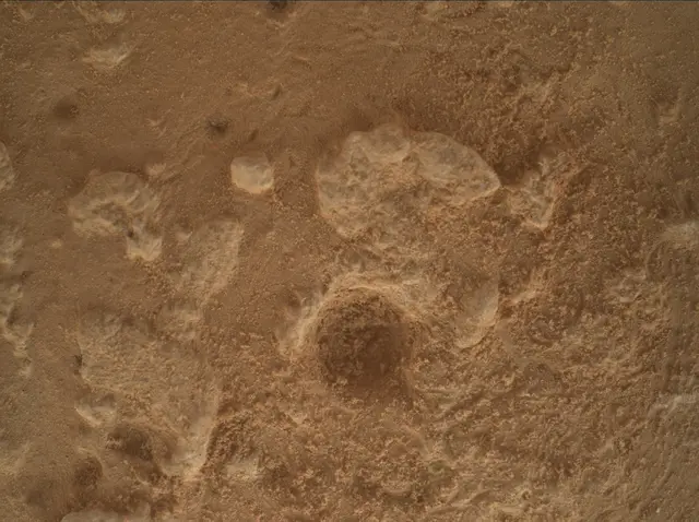 Sol 3648: Mars Hand Lens Imager (MAHLI)