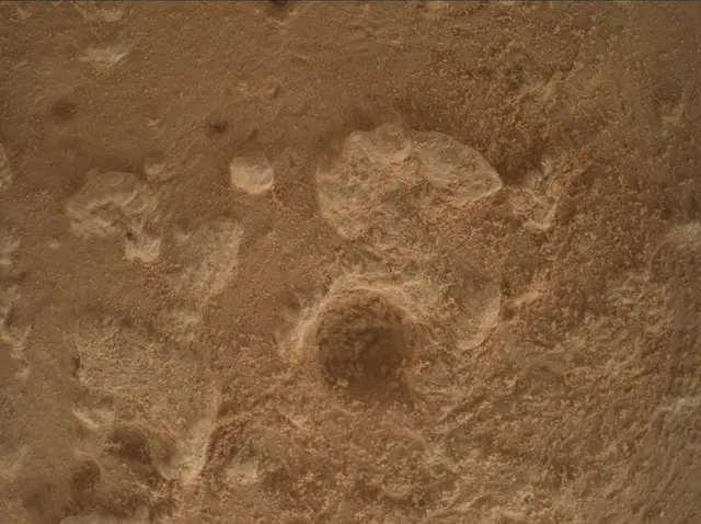 Sol 3648: Mars Hand Lens Imager (MAHLI)
