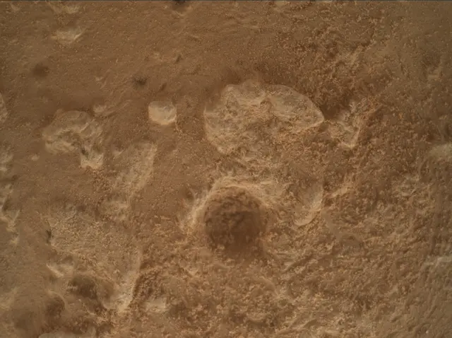 Sol 3648: Mars Hand Lens Imager (MAHLI)