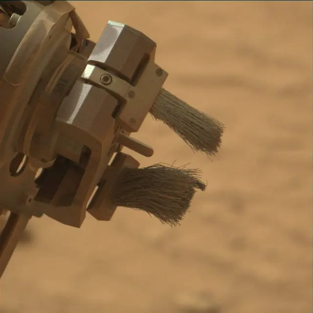 Sol 3650: Mast Camera (Mastcam)