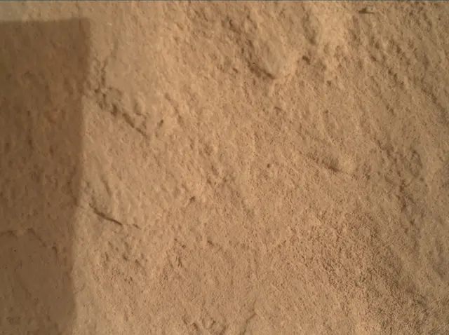 Sol 3650: Mars Hand Lens Imager (MAHLI)